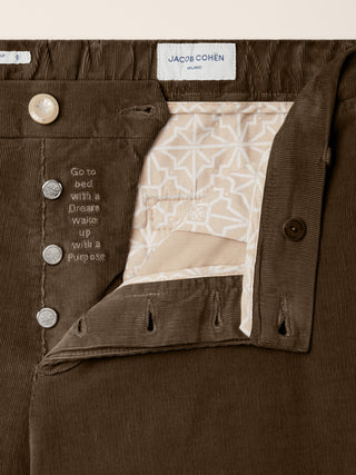 Bobby - Pants in Stretch Thin Ribbed Corduroy