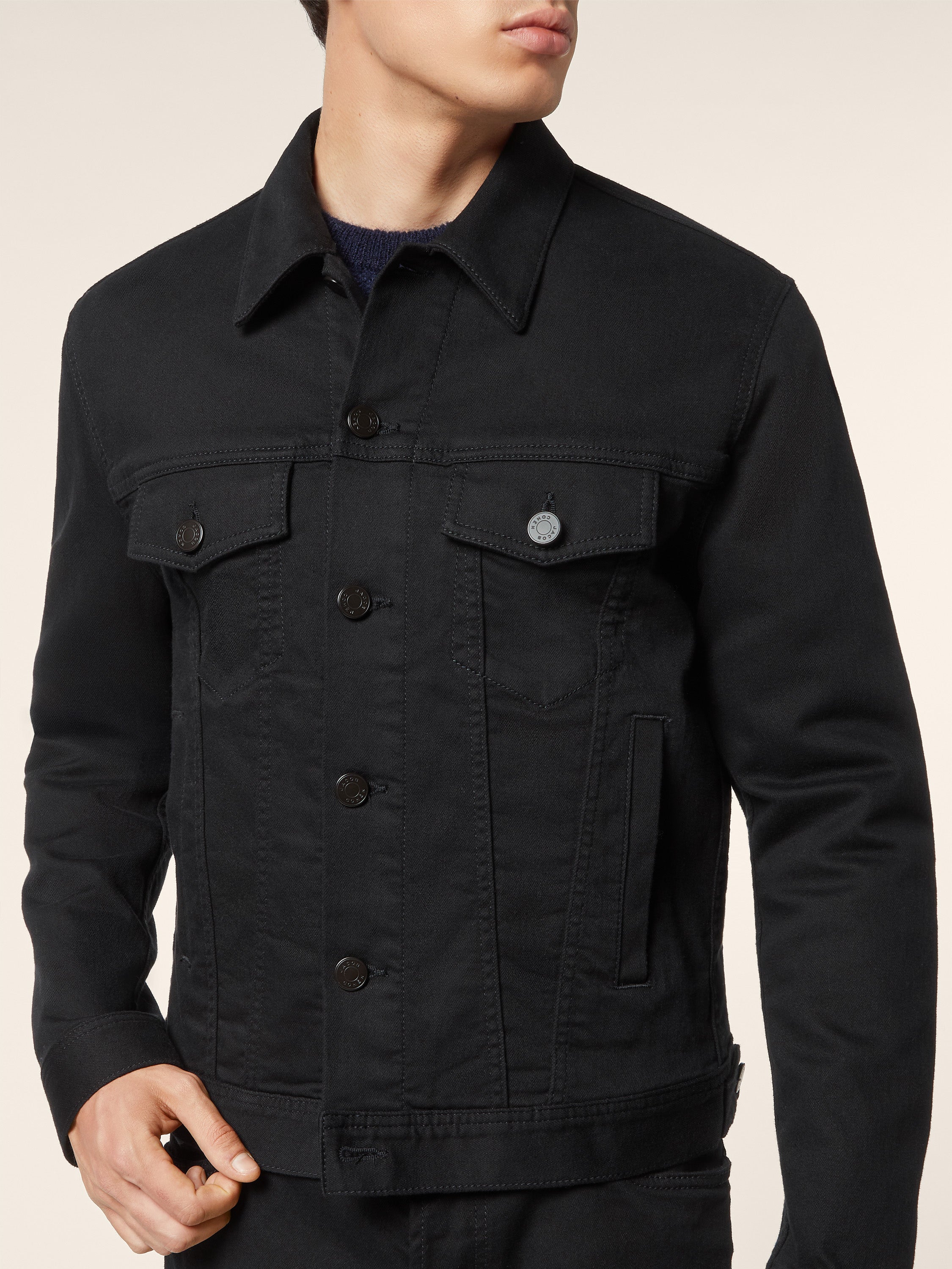 Trucker Jacket in Stay Black Super Stretch Denim with Rinse