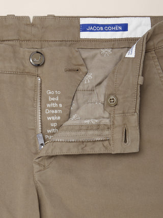 Pantalone chino slim Bobby in gabardina stretch khaki