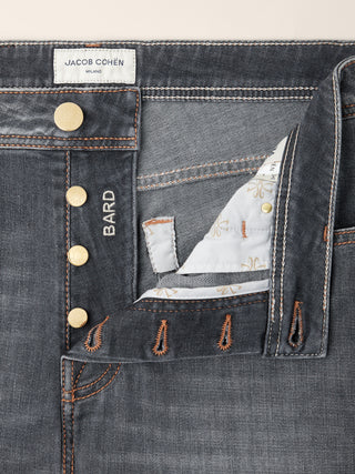 Jean Bard en denim super stretch noir, délavé vintage, coupe regular-slim, 5 poches 5