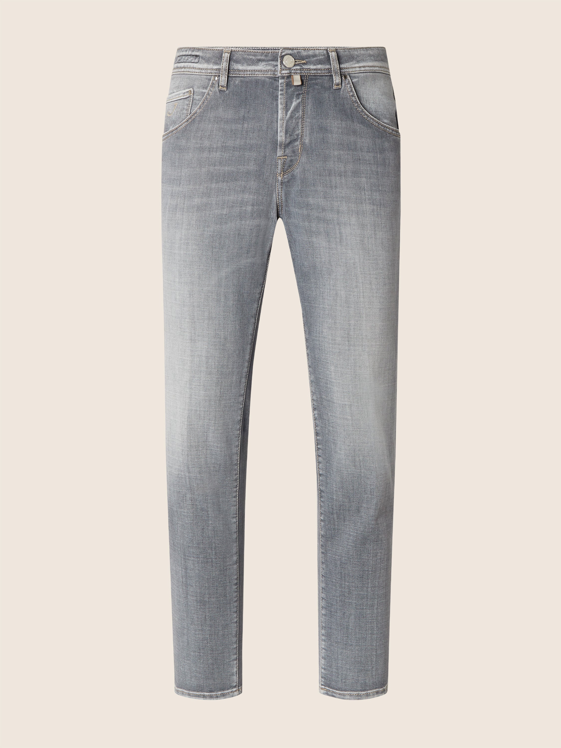 Men's Carrot Jeans: Tapered & Relaxed Styles | Jacob Cohën