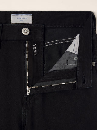 Jean 5 poches Cara en denim de coton et lyocell noir, délavé par rinçage 5