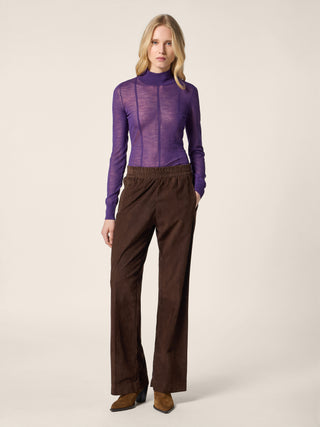 Halbtransparenter Rollkragenpullover aus violetter Wolle 2
