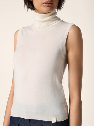 Sleeveless Turtleneck Top in White Wool 4
