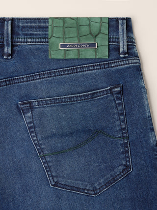 Jean 5 poches Bard, coupe regular-slim luxury, en denim extensible bleu moyen, délavage vintage 2