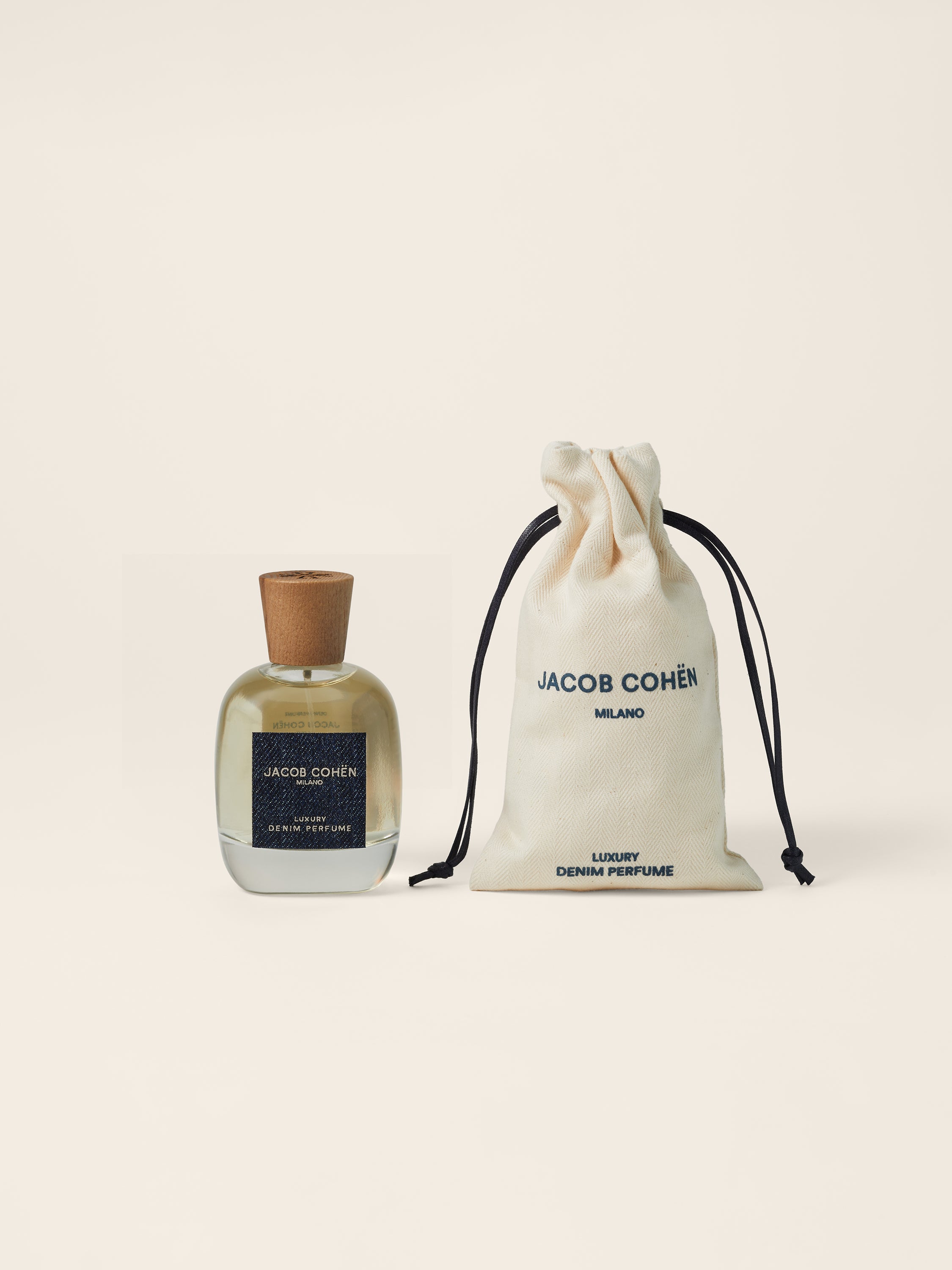 Indian Wood Fabric Fragrance Spray | Jacob Cohën
