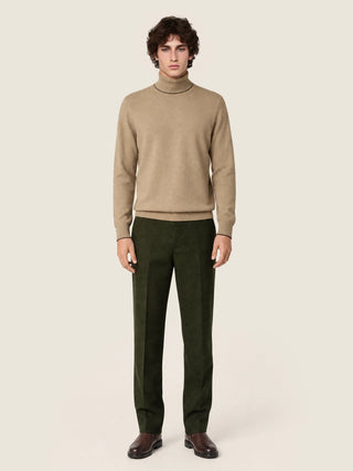 Rollkragenpullover aus beige meliertem Kaschmir mit kontrastierenden Abschlüssen 2