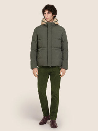 Pantalones Nick 5 bolsillos entallados de terciopelo stretch milrayas verde militar 3