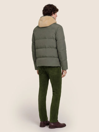 Pantalones Nick 5 bolsillos entallados de terciopelo stretch milrayas verde militar 5