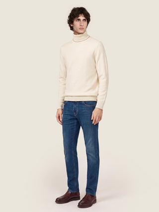 Bard Fast Regular-Slim 5 Pocket Jeans in Light Blue Power Stretch Denim with Vintage Wash 3