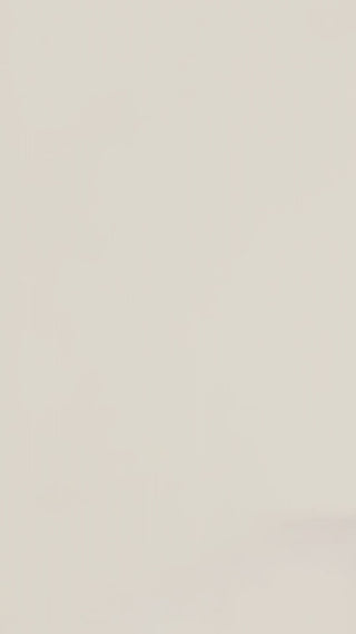 Christina – Linen-Viscose Herringbone Canvas Bermudas